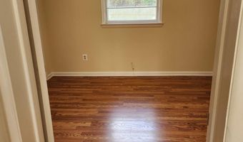 6011 ROOSEVELT St, Bethesda, MD 20817