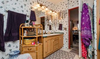 105 N COYOTE Rd, Apple Valley, UT 84737