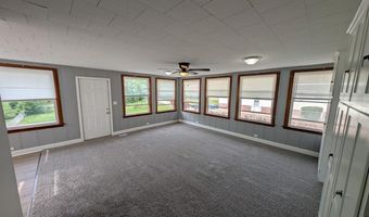 208 W Elm St, Alton, IL 62002
