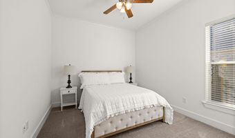 10233 Oak Colony Blvd, Baton Rouge, LA 70817
