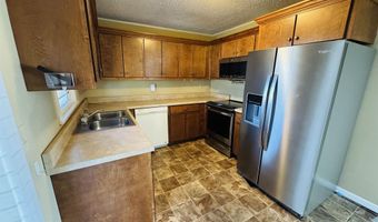 1303 Highpoint Rd, Albertville, AL 35950