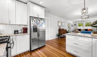30 Gloucester St 30, Arlington, MA 02476