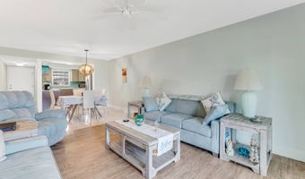 1640 Juno Trl 102A, Astor, FL 32102