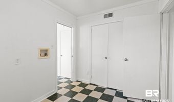 402 E Poplar St, Atmore, AL 36502