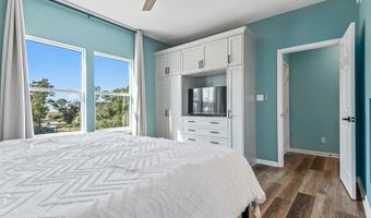 1372 ALLIGATOR Dr, Alligator Point, FL 32346