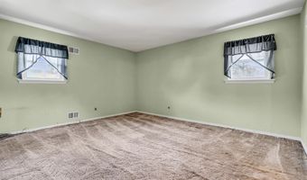 103 Hallberg Ave, Bergenfield, NJ 07621