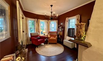172 Bluff Ave, Cranston, RI 02905