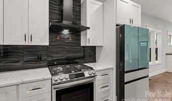 18 Winterhawk Dr, Arden, NC 28704