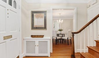 1503 N JEFFERSON St, Arlington, VA 22205