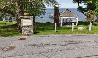 30 Forest Rd W, Bristol, RI 02809
