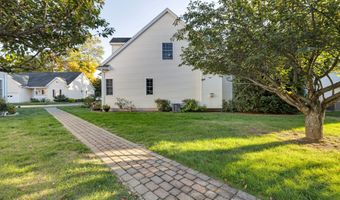 16 Weathervane Rd 16, Bristol, CT 06010