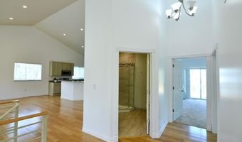 2019 Chalmers Dr, Ann Arbor, MI 48104