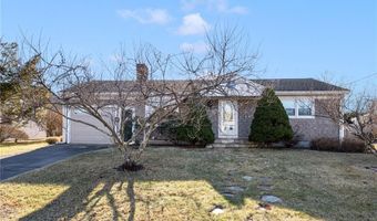 79 Nimitz Rd, East Providence, RI 02916