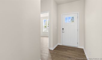 353 Maddox Dr, Aberdeen, NC 28315