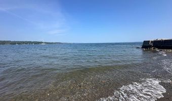 98 Bayview St, Belfast, ME 04915
