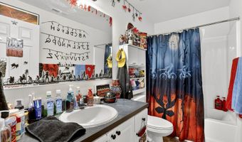 10535 SW CRESTWOOD Dr, Beaverton, OR 97008