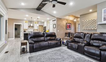 1237 Eagle Creek Blvd SW, Altoona, IA 50009