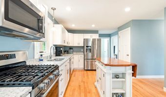 35 Thatcher Way, Barrington, NH 03825