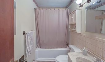 233 E Radio Ln, Arkansas City, KS 67005