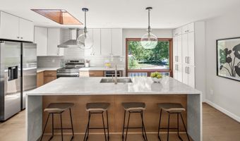 3201 CUNNINGHAM Dr, Alexandria, VA 22309