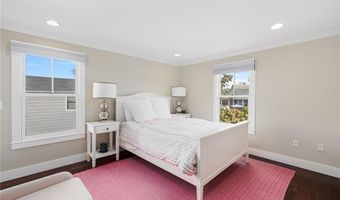 44 Tuckerman Ave, Middletown, RI 02842