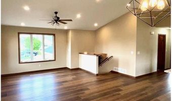 905 24th Ave NW, Austin, MN 55912