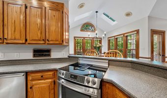 1030 W Sterlington Pl, Apex, NC 27502