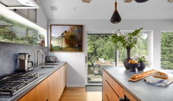 64 Dug Rd, Accord, NY 12404