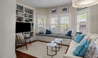 50 Lee Ave, Newport, RI 02840