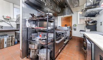 215 N Main St, Alma, WI 54610