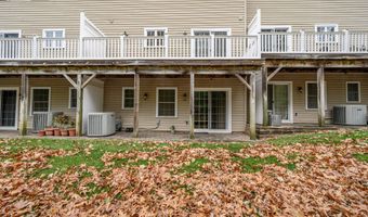 25 White Oak Ln, Aberdeen, NJ 07747