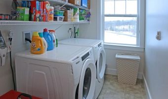 7 Longview Dr 209, Atkinson, NH 03811