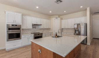 4978 E KARSTEN Dr, Chandler, AZ 85249