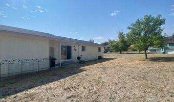 921 S 10th St, Challis, ID 83226