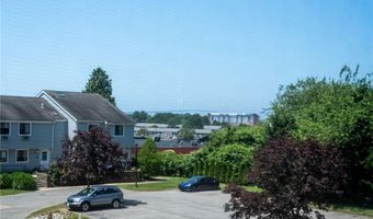 66 Girard Ave 322, Newport, RI 02840