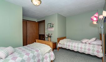 2133 Polk Dr, Ames, IA 50010