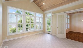 1505 Edgewater Ave, Arden Hills, MN 55112