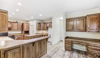 372 Woodhaven Dr, Athens, GA 30606