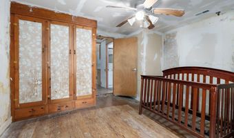 427 Morgan Ave, Aurora, MO 65605