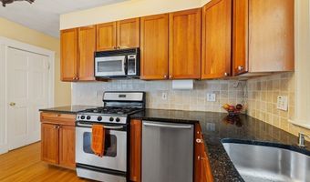 29 Worcester St 1, Belmont, MA 02478