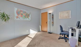 39 Leisure Dr, Alfred, ME 04002