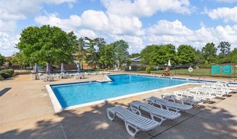 640 Painted Vista Dr, Ballwin, MO 63021