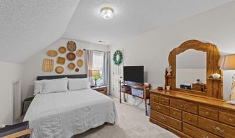 918 Circle Dr, Angier, NC 27501