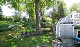 22 Harrison St, Bristol, RI 02809