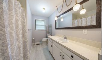 230 Kenneth St, Batesville, AR 72501