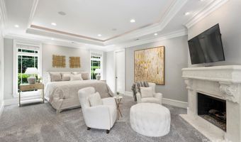 2207 Trapper Ct, Charlotte, NC 28270