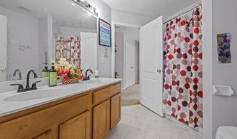 120 WYNNEFIELD Rd, Bear, DE 19701