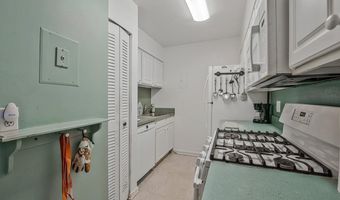 15 SILVERWOOD Cir 6, Annapolis, MD 21403