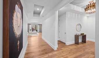 8121 RIVER Rd 423, Bethesda, MD 20817