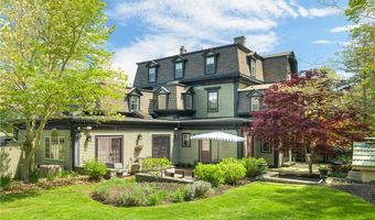 287 Gibbs Ave, Newport, RI 02840